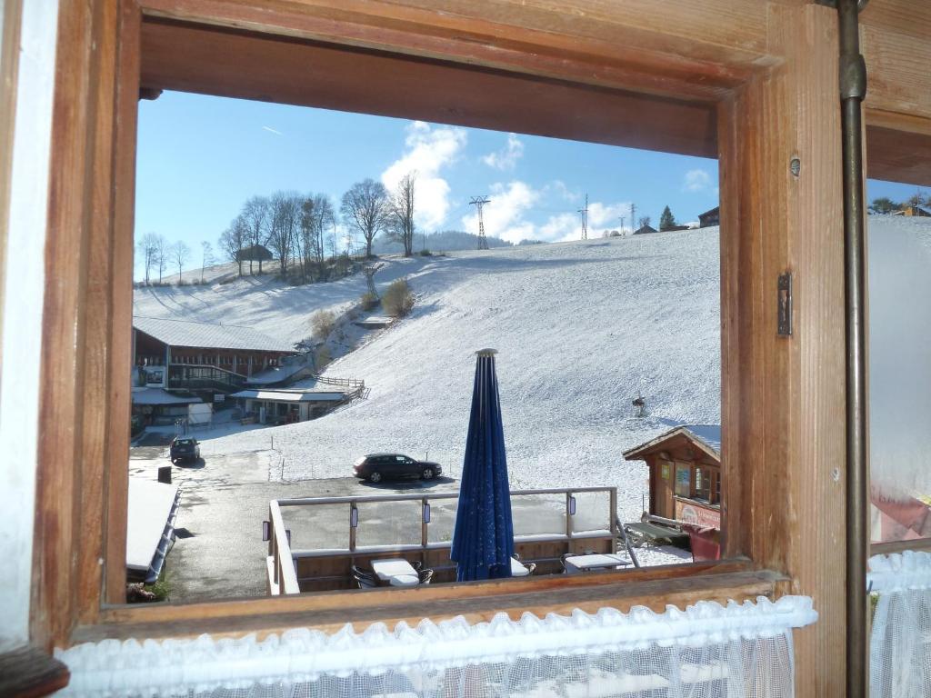 Gasthof Derby Hotel Zweisimmen Habitación foto